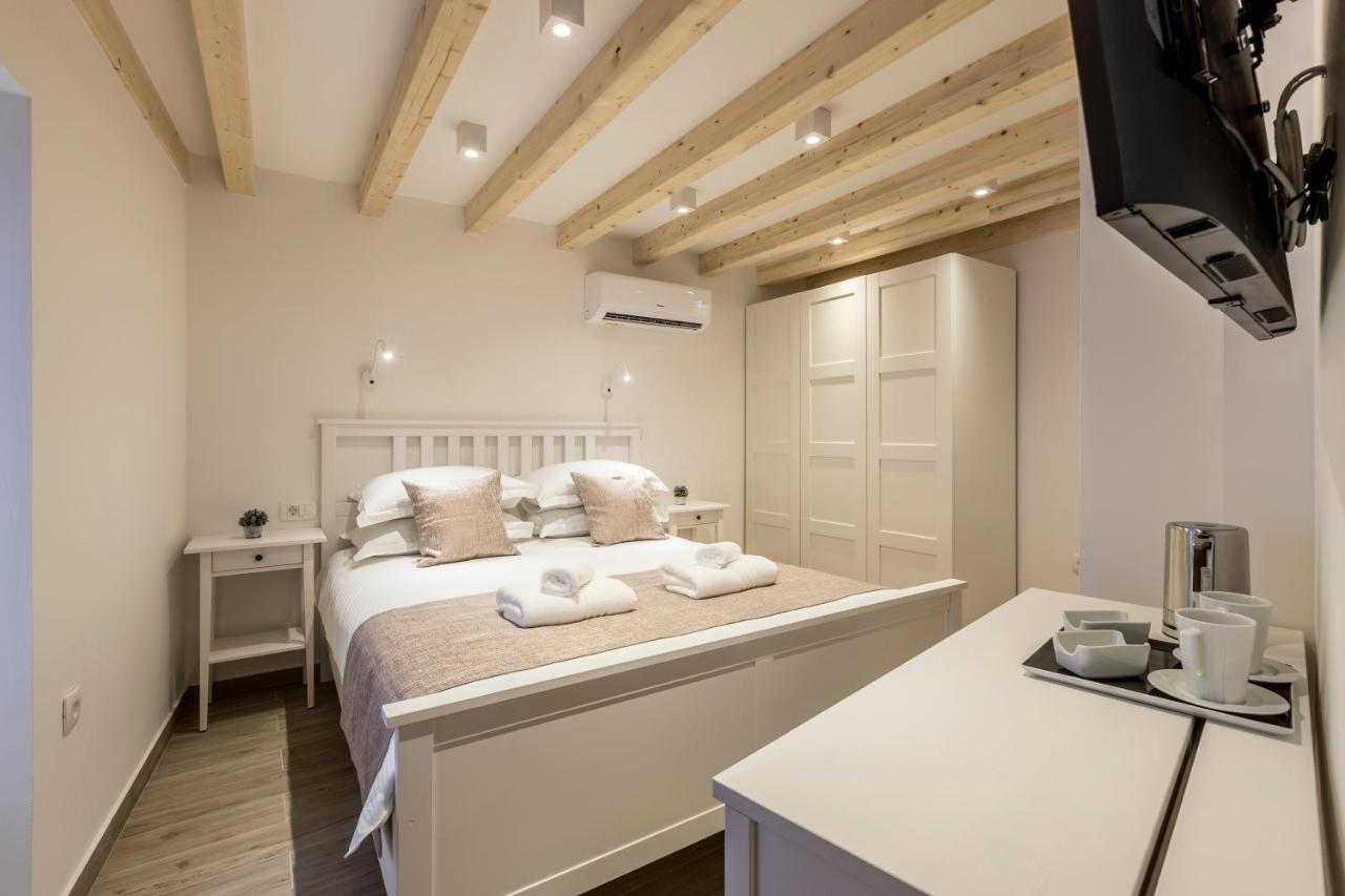 Cosmijeva Luxury Rooms Spalato Esterno foto